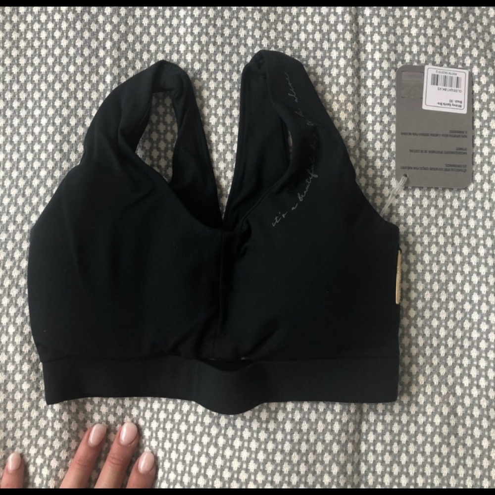 GYMSHARK X WHITNEY SIMMONS SPORTS BRA